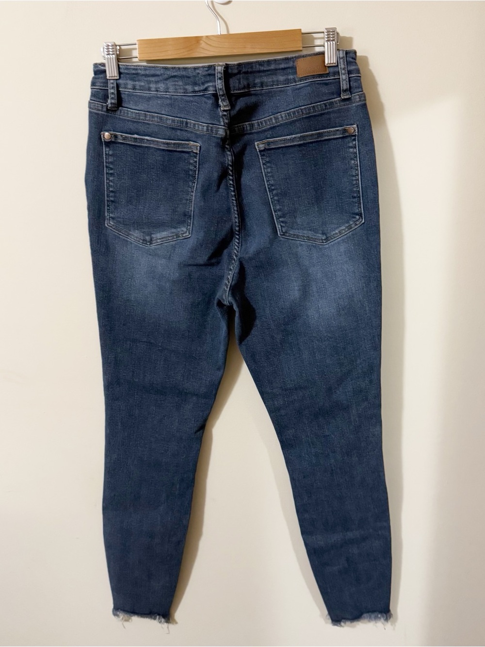 Judy Blue Womens Skinny Fit Jeans Size 15 / 32 Blue Denim Raw Hem - Picture 3 of 6